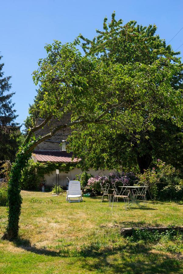 Chambre D'Hotes Chez Artiste Verrier, La Perriere - Perche Εξωτερικό φωτογραφία